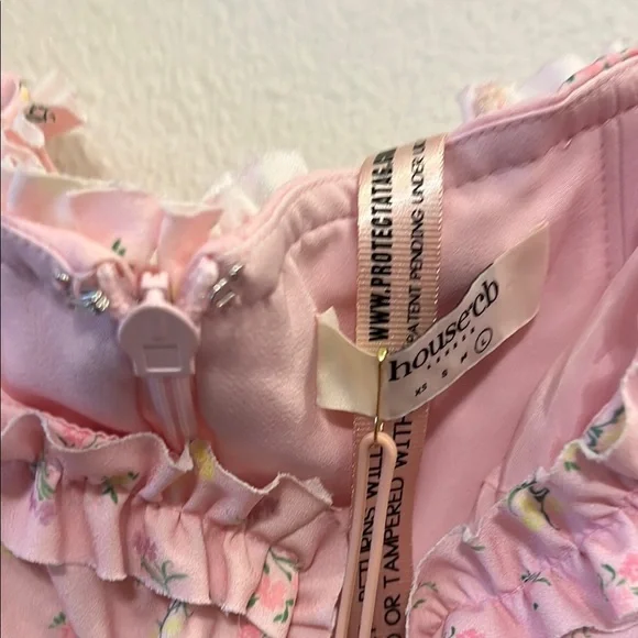 House of CB Lauren Floral Off-Shoulder Dress - Picture 4 of 9